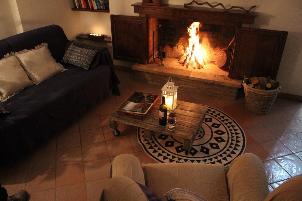 Podere Schioppello Casale Con Appartamenti Privati Cibottola Экстерьер фото